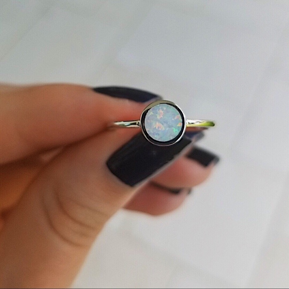 Sterling Silver Round Opal Ring - Picture 4 of 5